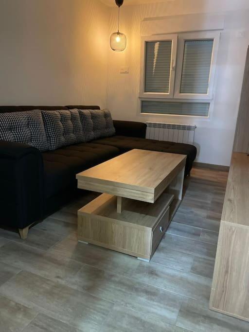 Adoracte 4 Mieres