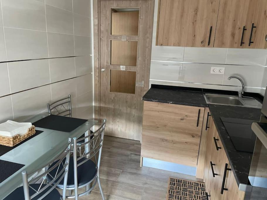 Adoracte 4 Mieres Appartement